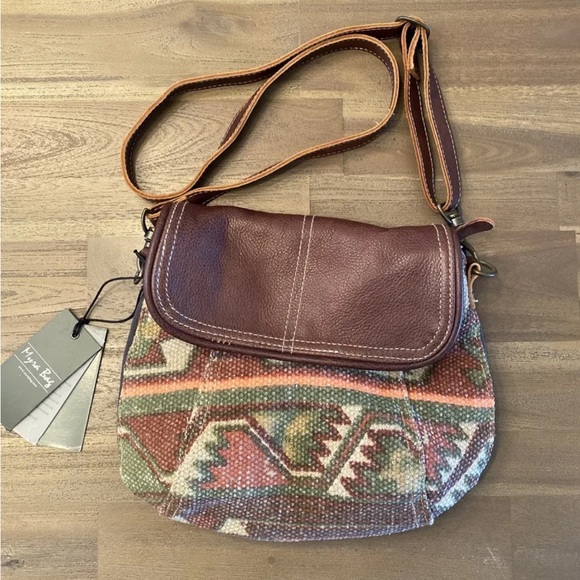 Myra Bag Crack Flap Leather Southwest Pattern  Crossbody - Picture 1 of 8
